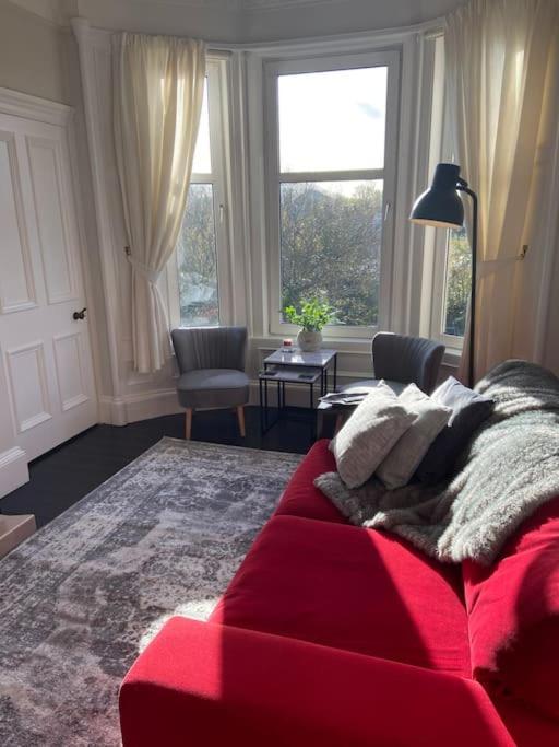 Beautiful Traditional Flat In The Center Of Largs. Εξωτερικό φωτογραφία